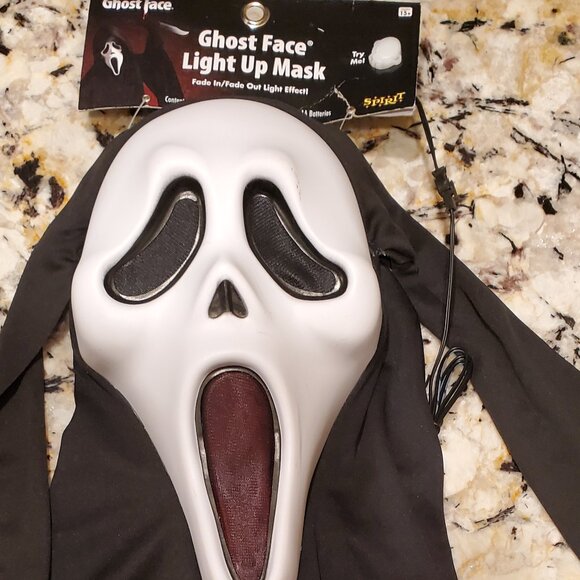 Ghost Face Mask Light Up Mask NEW! Spirit Halloween (Video) - Picture 1 of 11